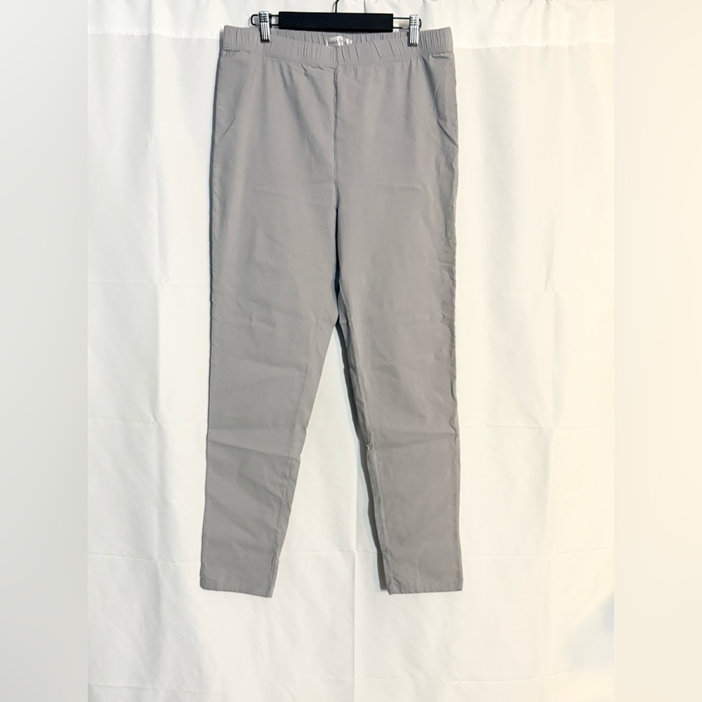 TICKLED TEAL. GRAY PANTS. Size XL